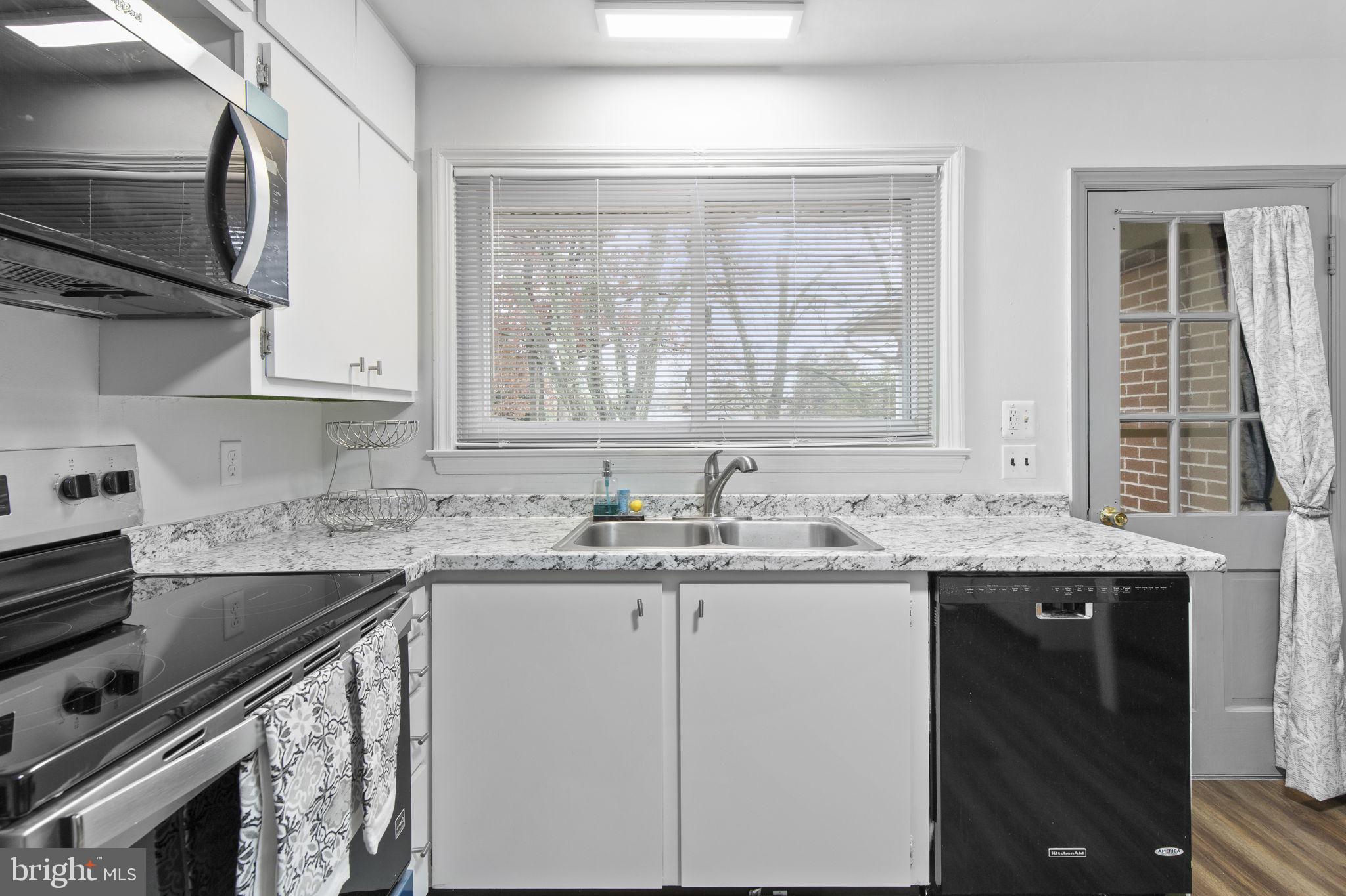 BROOKHAVEN - Residential