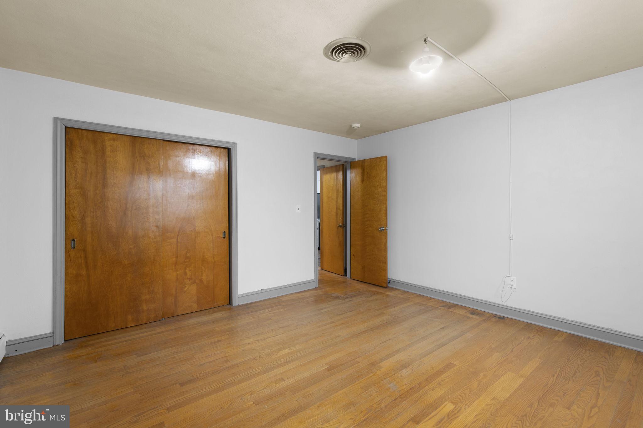 BROOKHAVEN - Residential