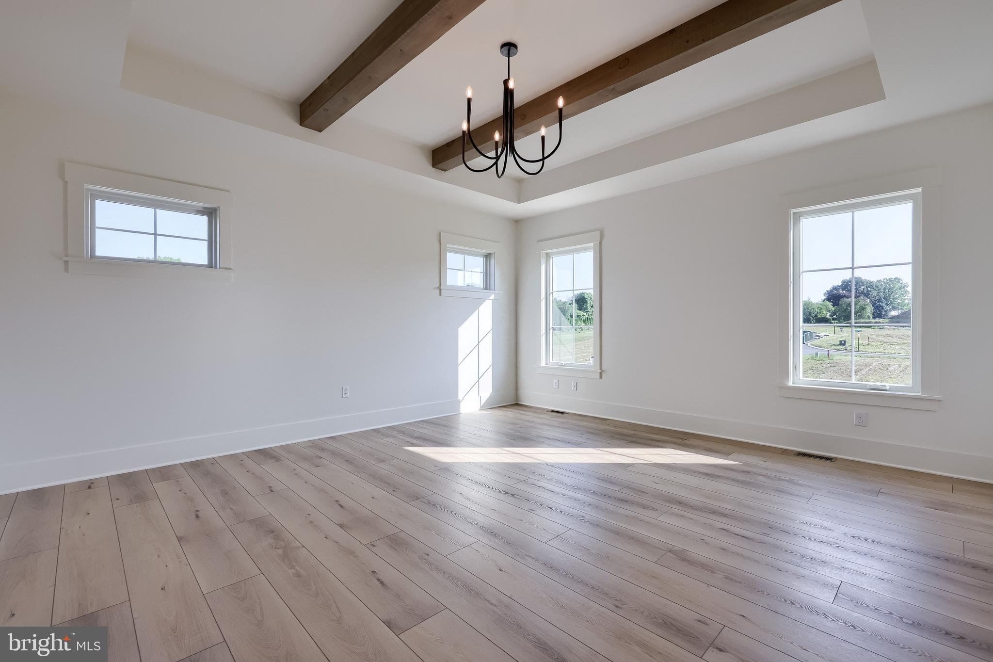 PINEBROOKE - Residential