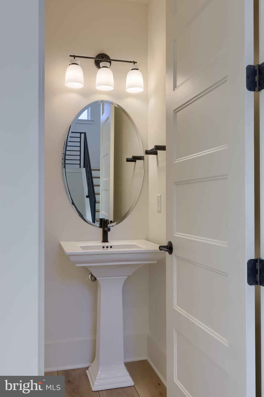 PINEBROOKE - Residential