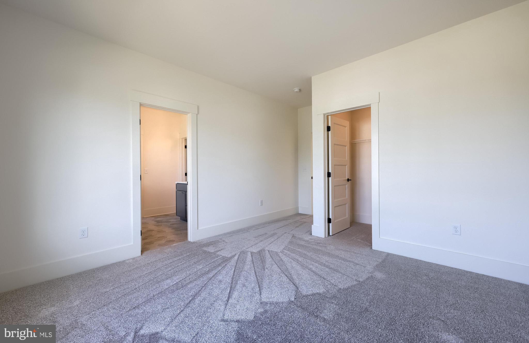 PINEBROOKE - Residential