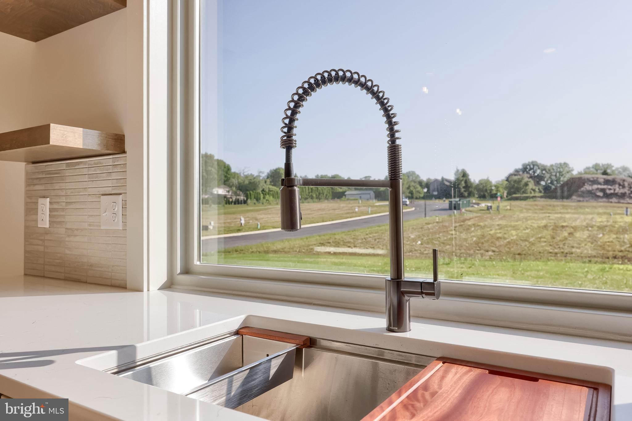 PINEBROOKE - Residential