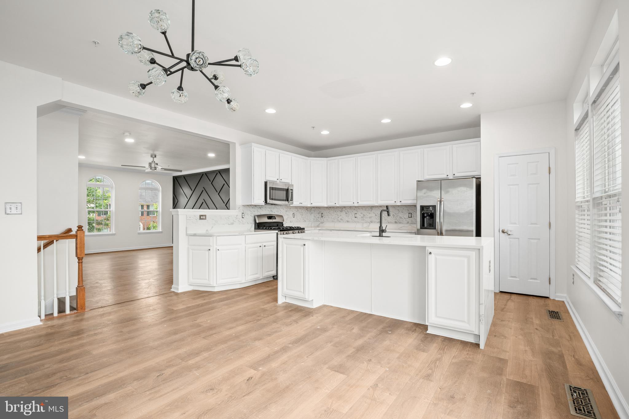 ADDISON ROAD SOUTH - Residential