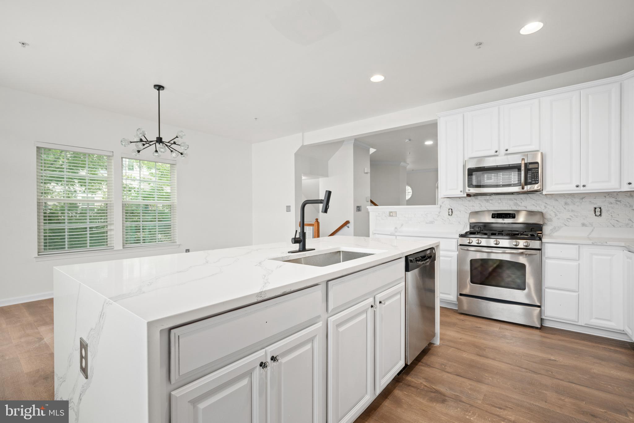 ADDISON ROAD SOUTH - Residential