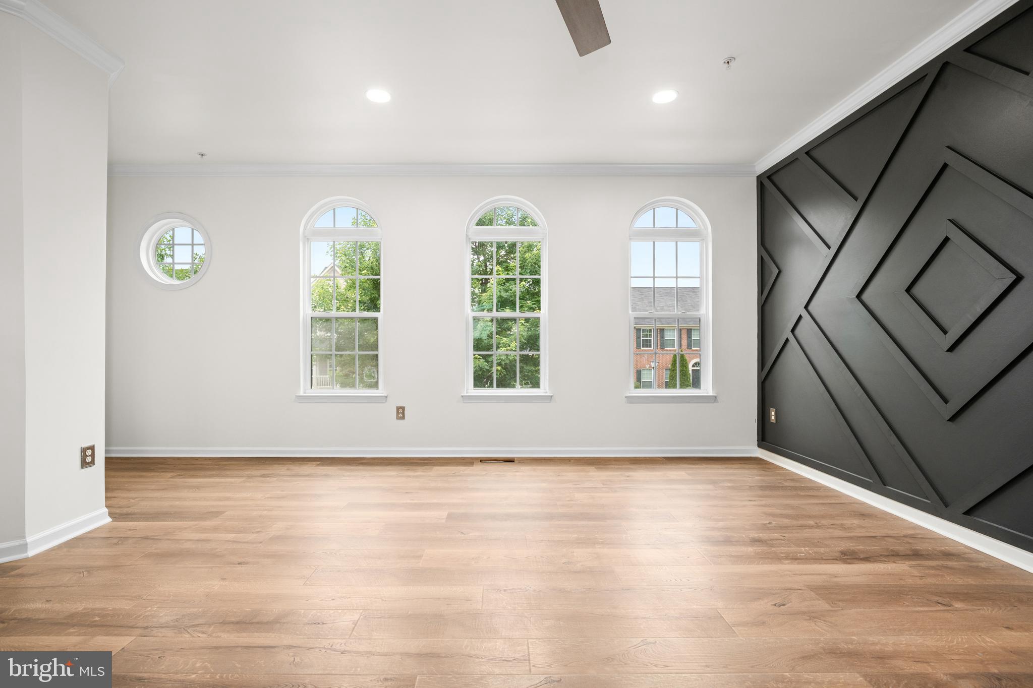 ADDISON ROAD SOUTH - Residential