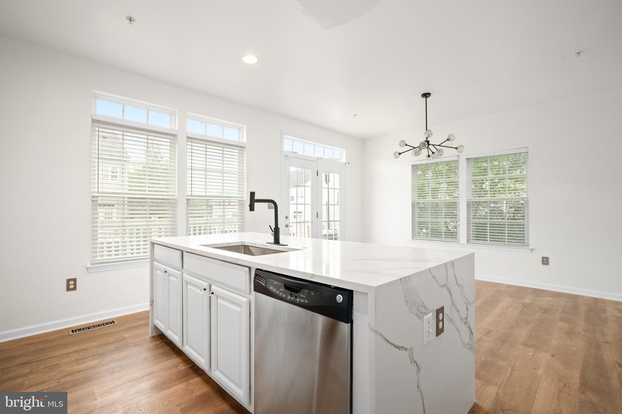 ADDISON ROAD SOUTH - Residential