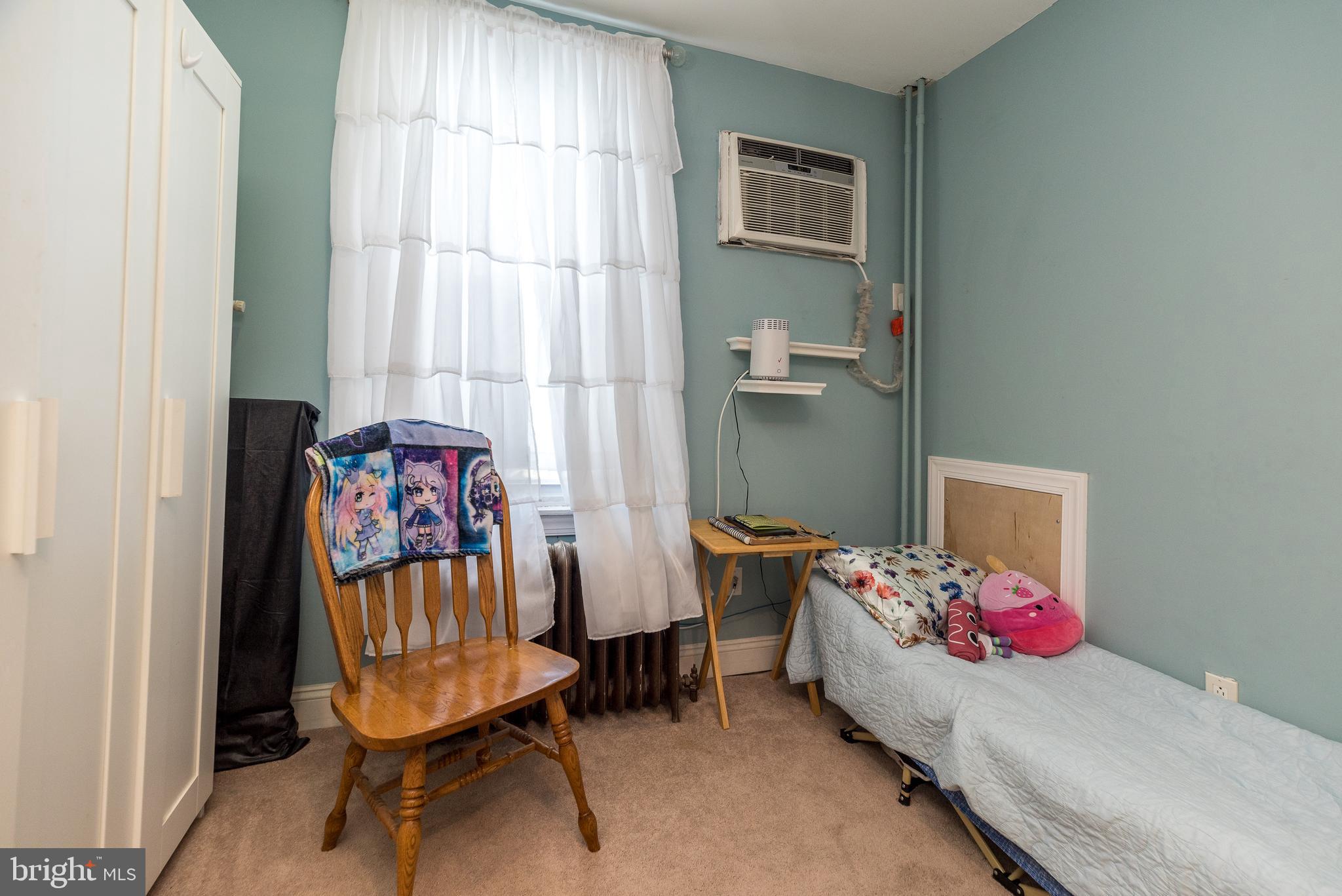 CHELTENHAM VIL - Residential