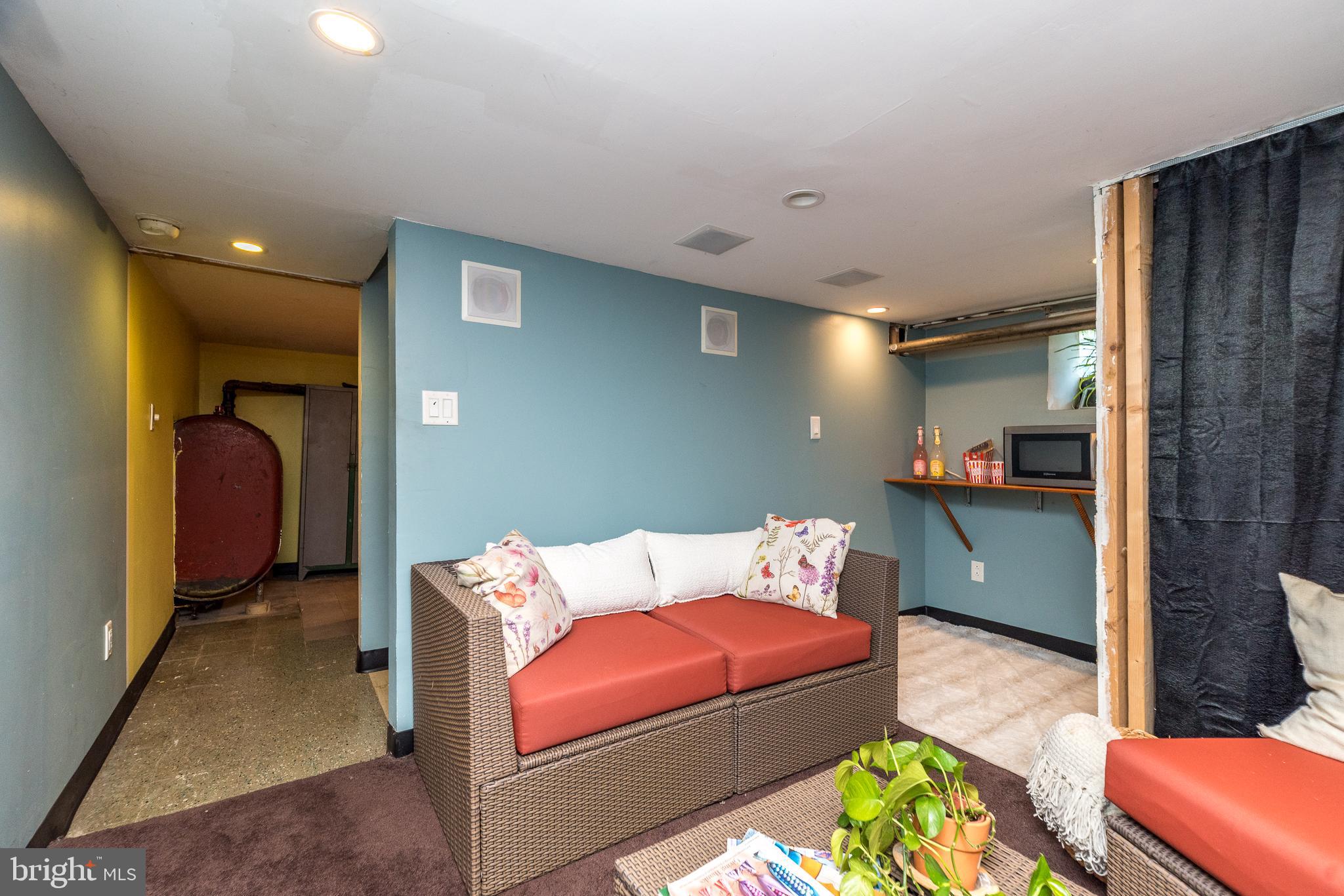 CHELTENHAM VIL - Residential