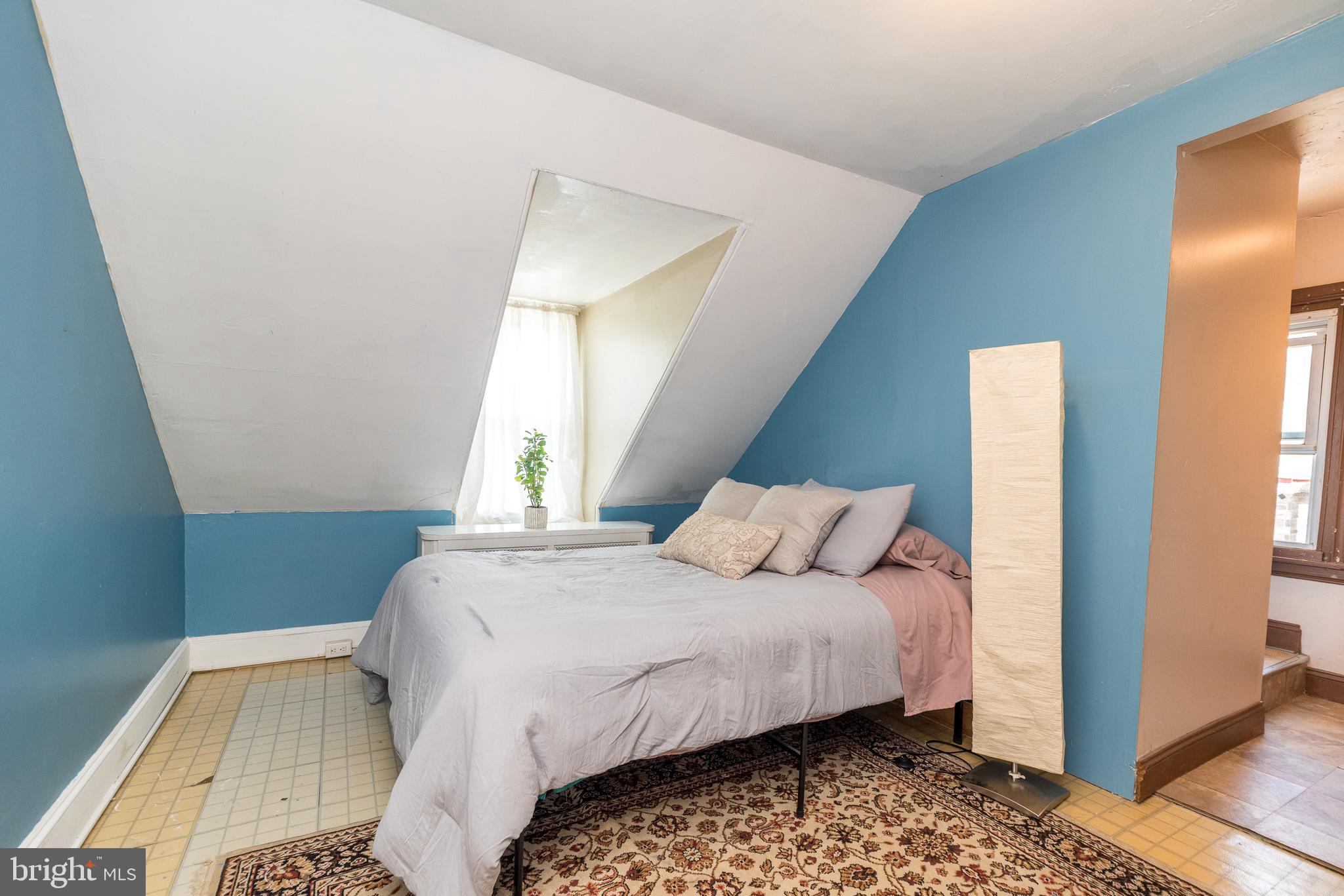 CHELTENHAM VIL - Residential