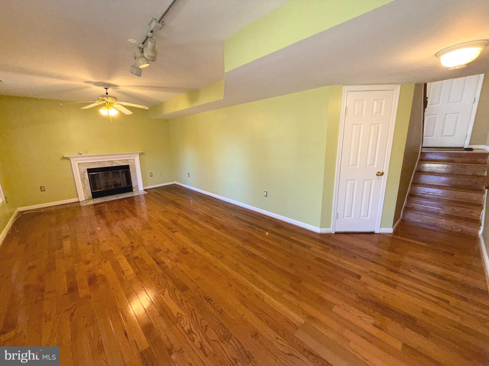 DEER PARK - Residential Lease