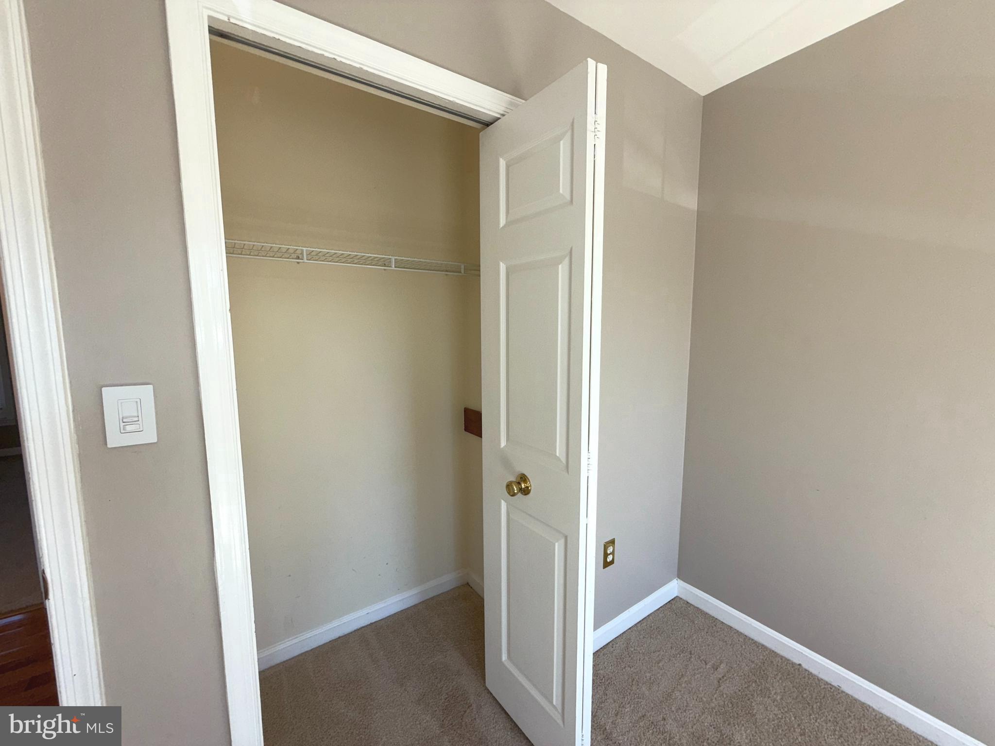 DEER PARK - Residential Lease