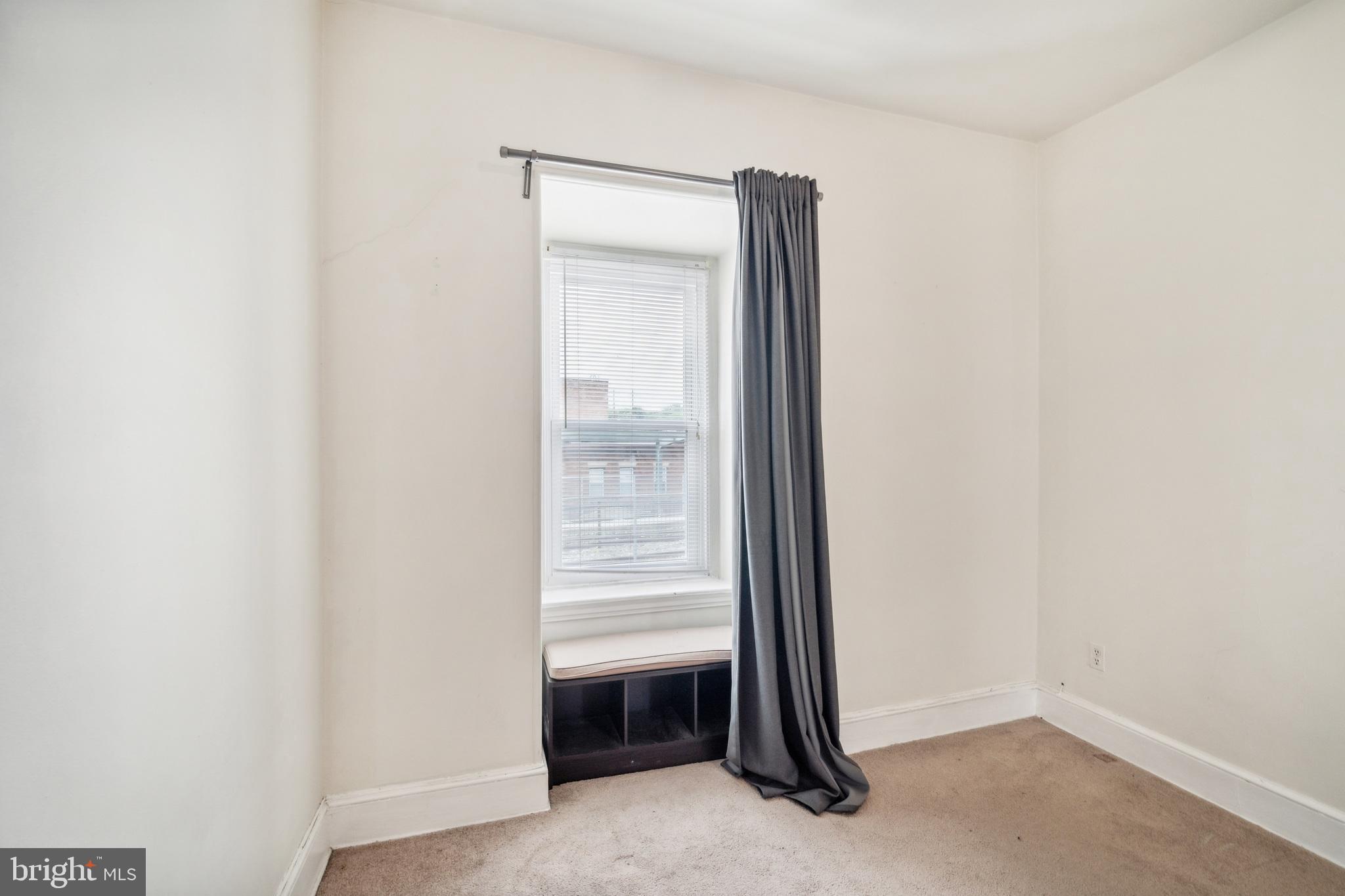 MANAYUNK - Residential Lease