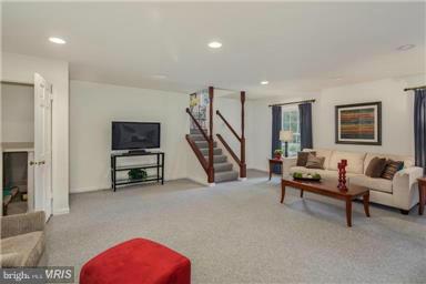 CHESTERBROOK WOODS - Residential Lease