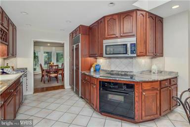 CHESTERBROOK WOODS - Residential Lease