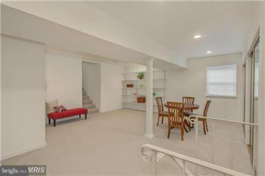 CHESTERBROOK WOODS - Residential Lease