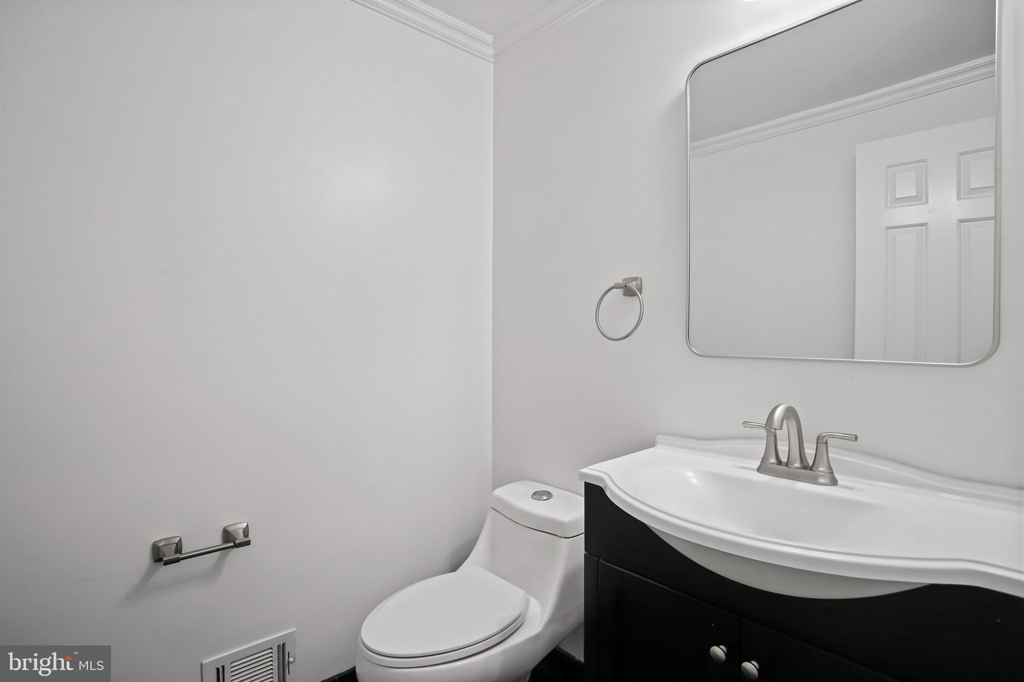 DERWOOD STATION - Residential