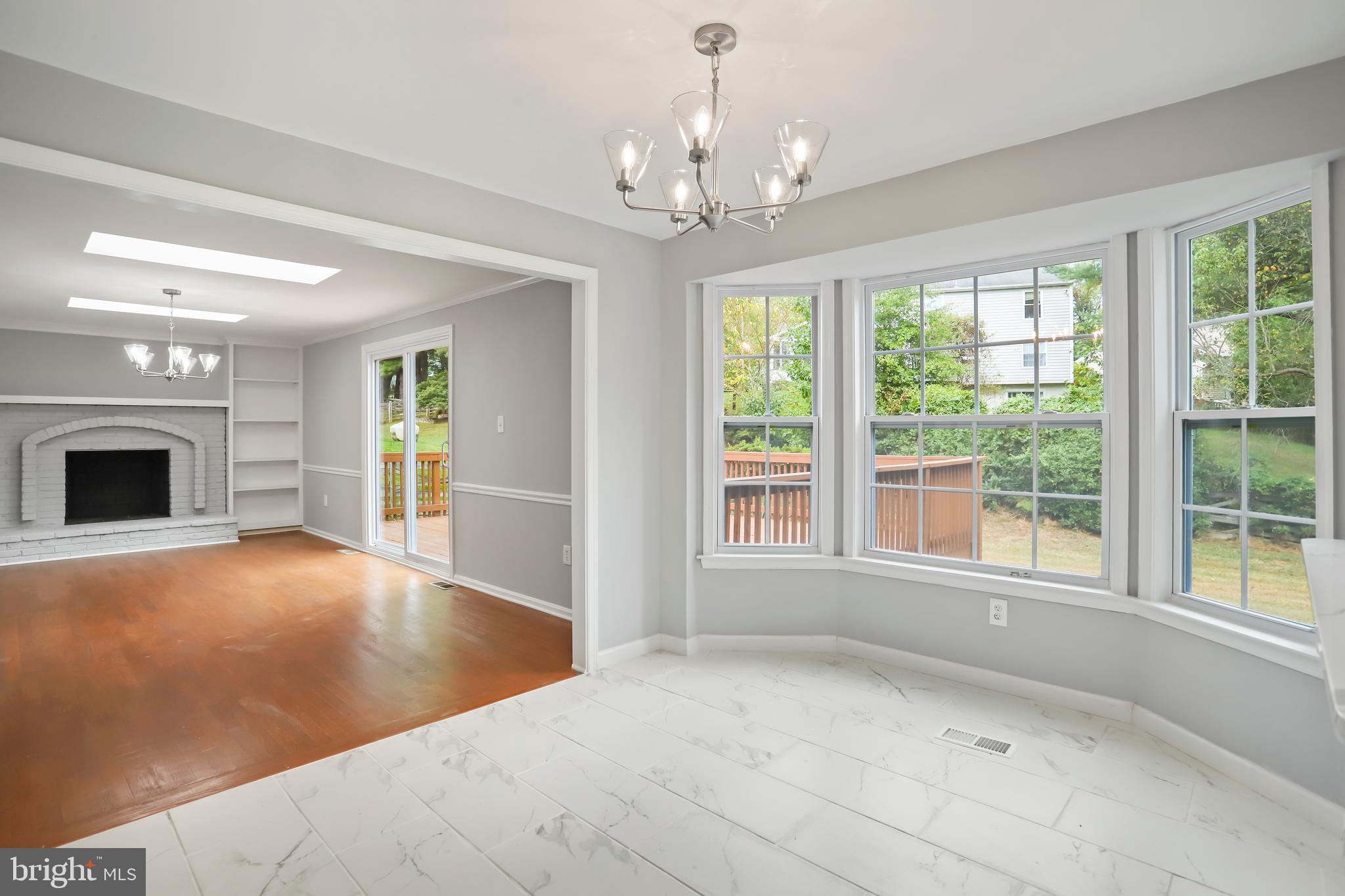 DERWOOD STATION - Residential