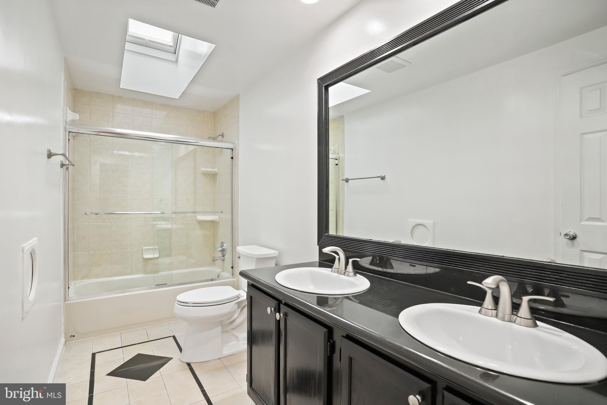 DERWOOD STATION - Residential