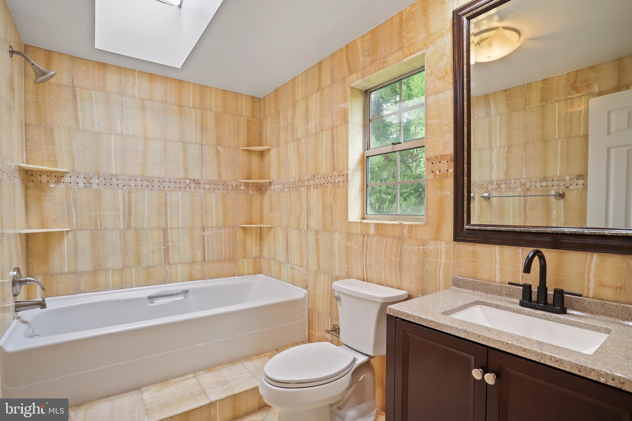 DERWOOD STATION - Residential