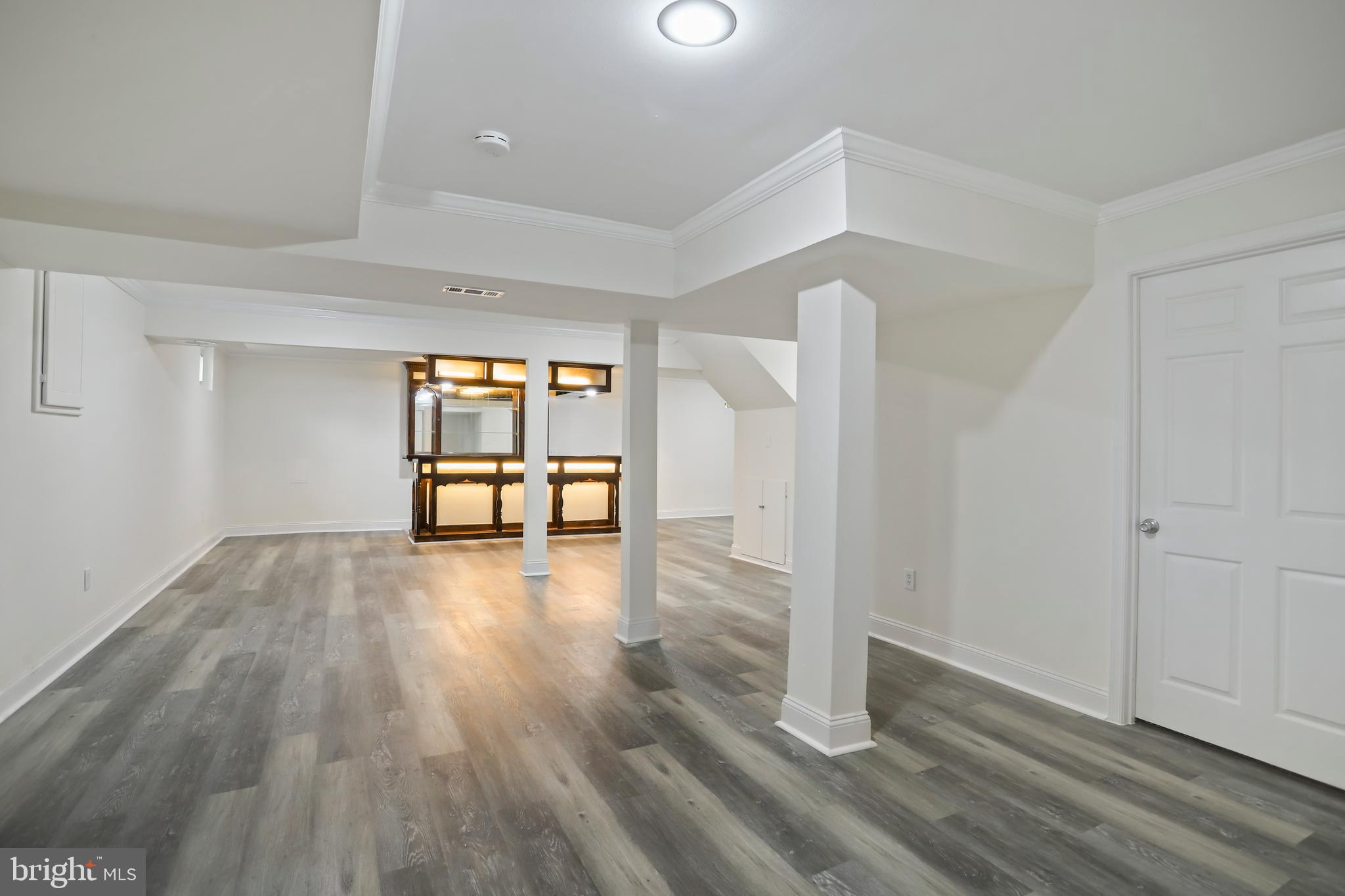 DERWOOD STATION - Residential