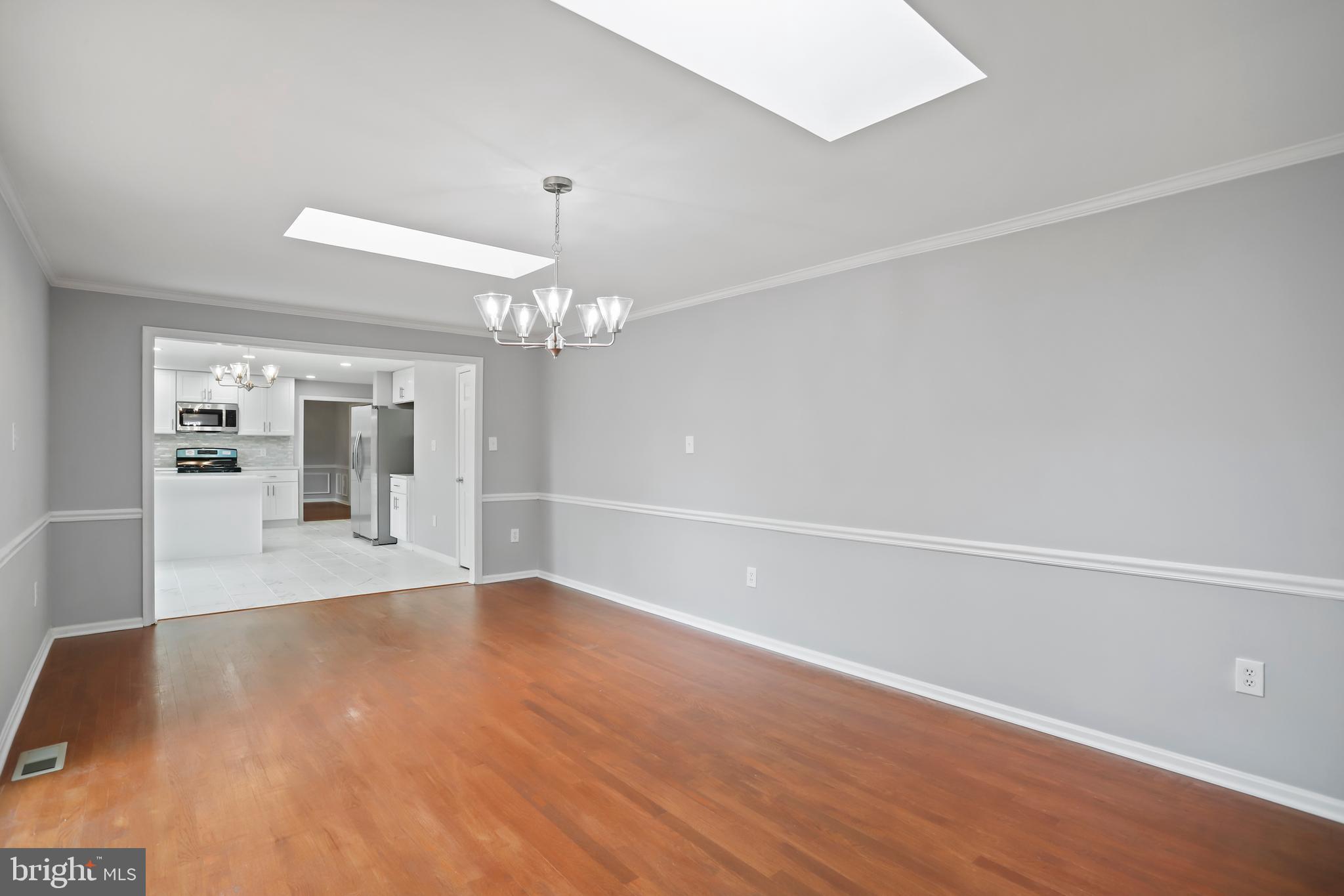 DERWOOD STATION - Residential