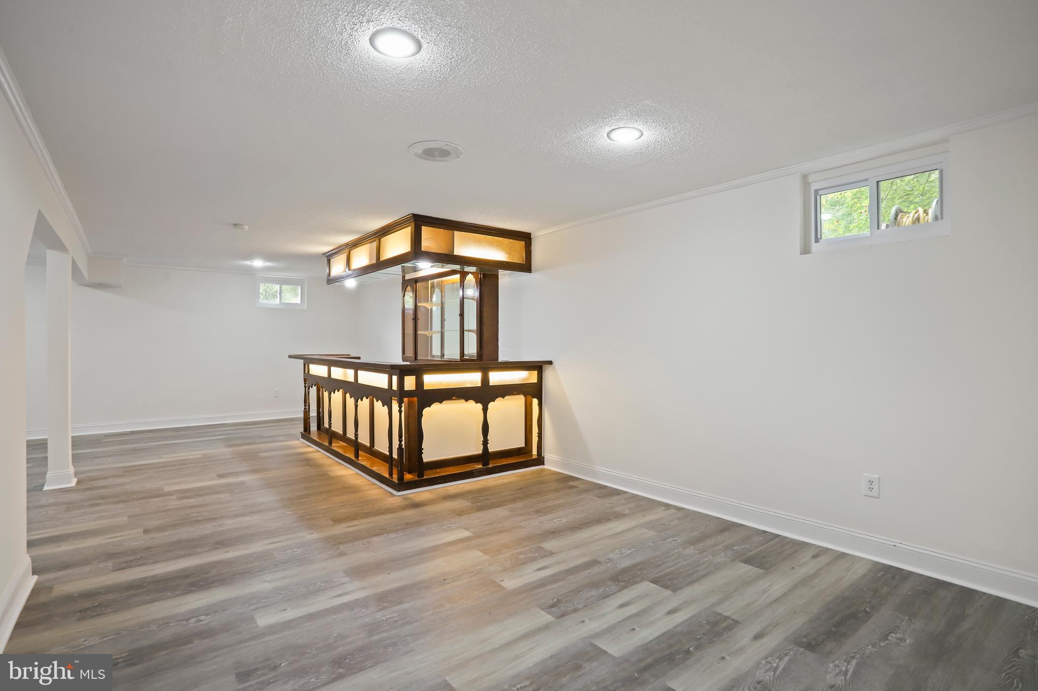 DERWOOD STATION - Residential