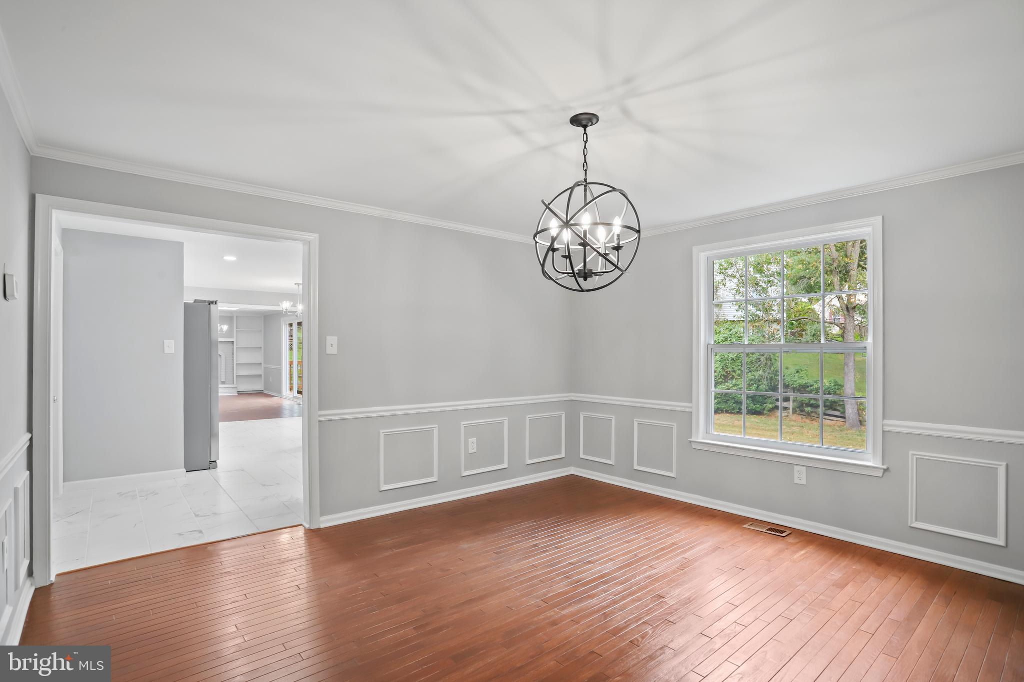 DERWOOD STATION - Residential