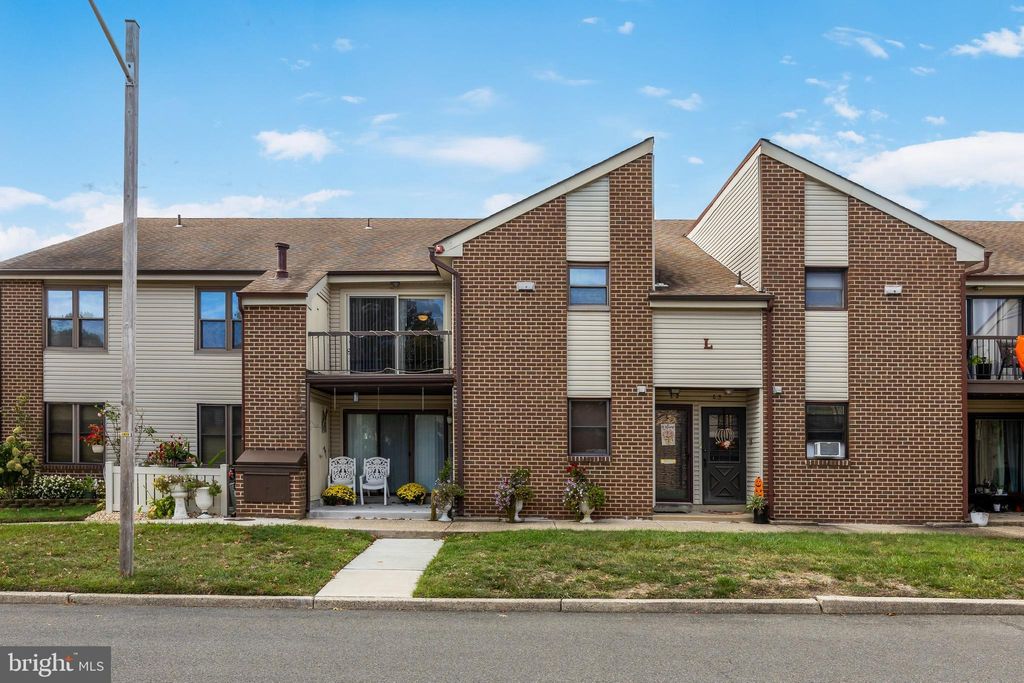 Photo of 1475 Mount Holly Road #L2, EDGEWATER PARK, NJ 08010 (MLS # NJBL2098046)