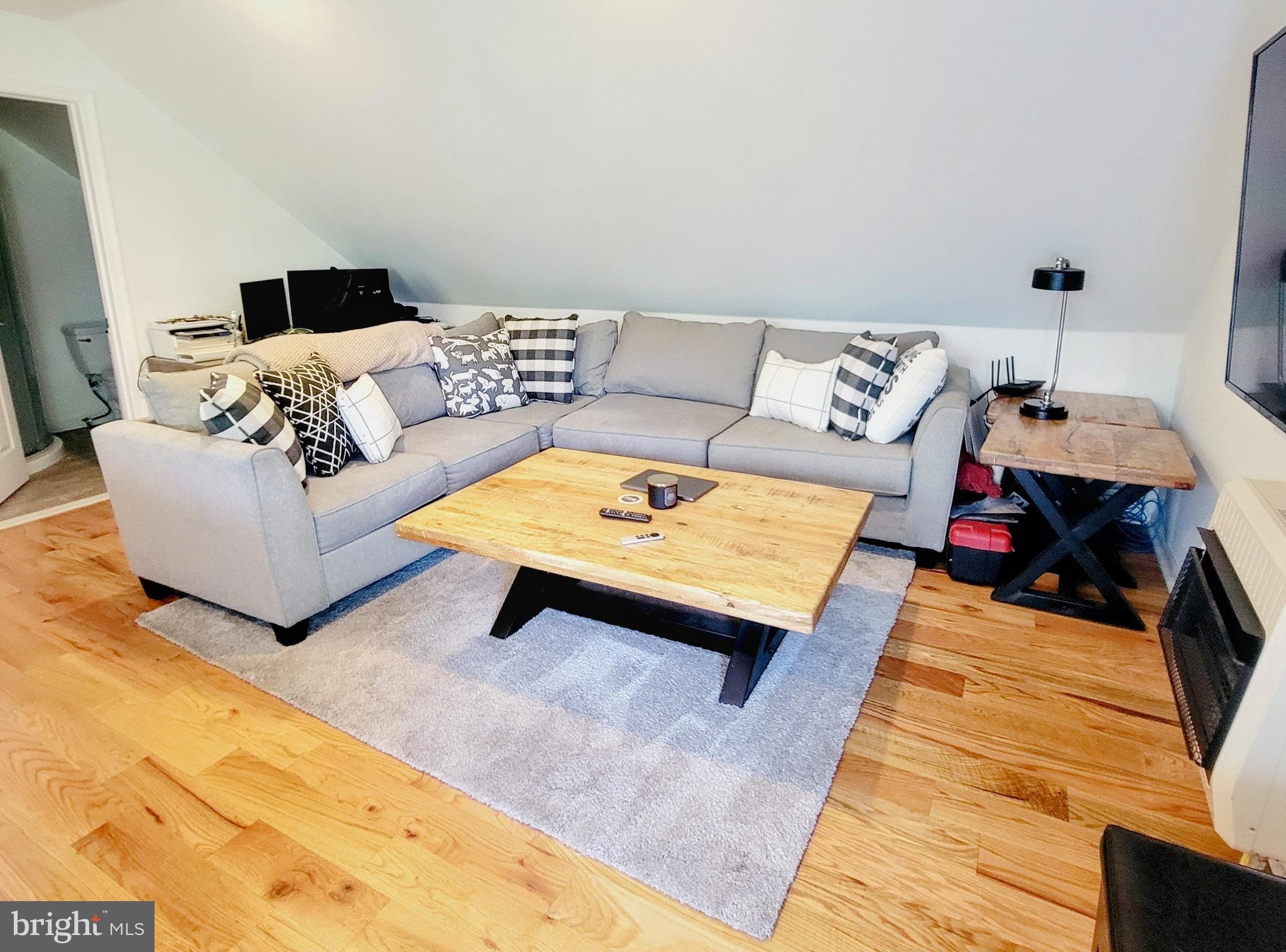 FORT WASHINGTON - Residential