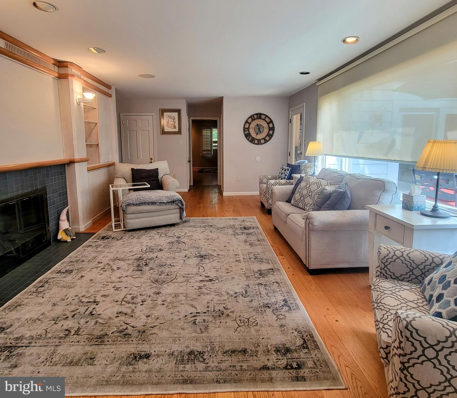 FORT WASHINGTON - Residential