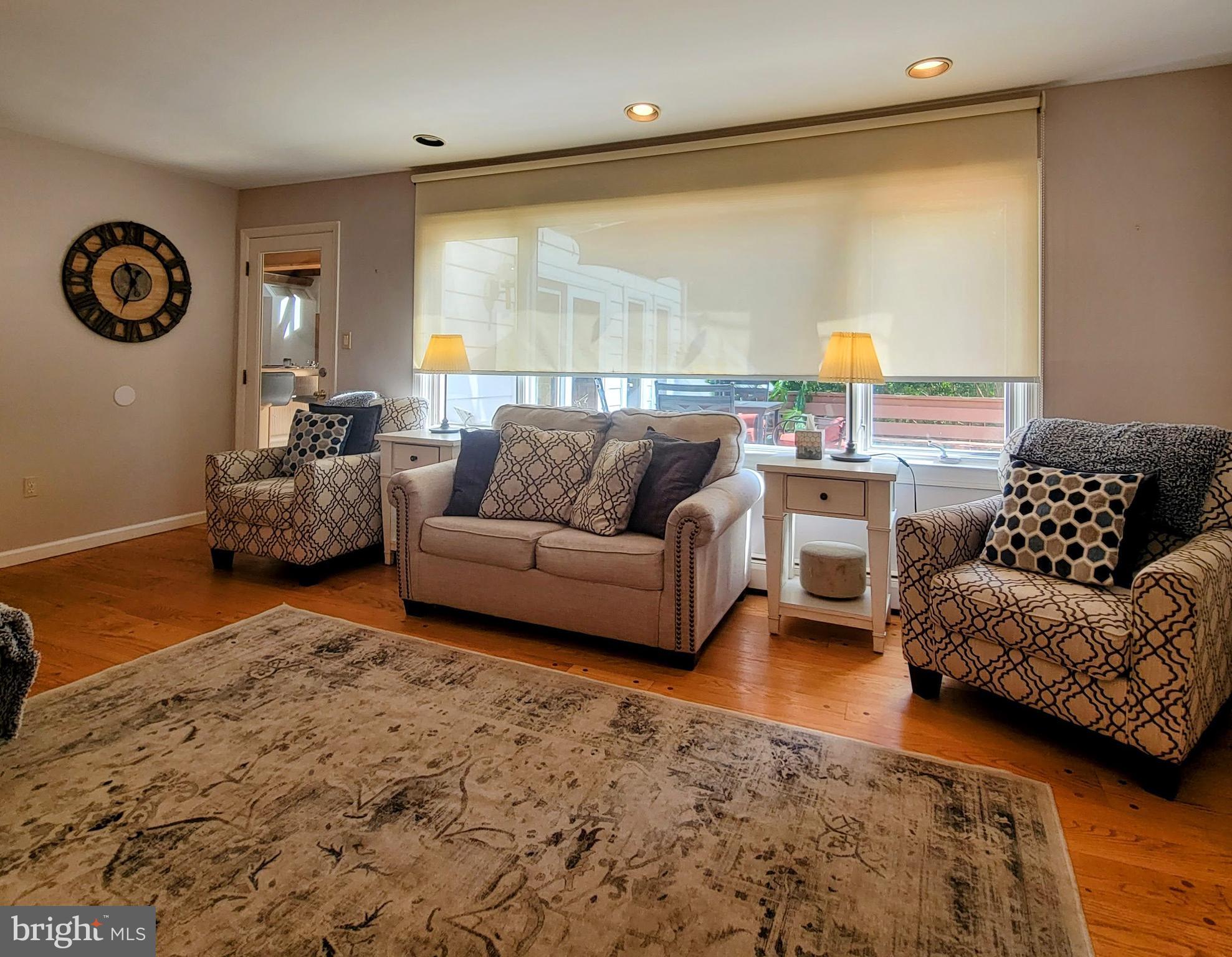 FORT WASHINGTON - Residential