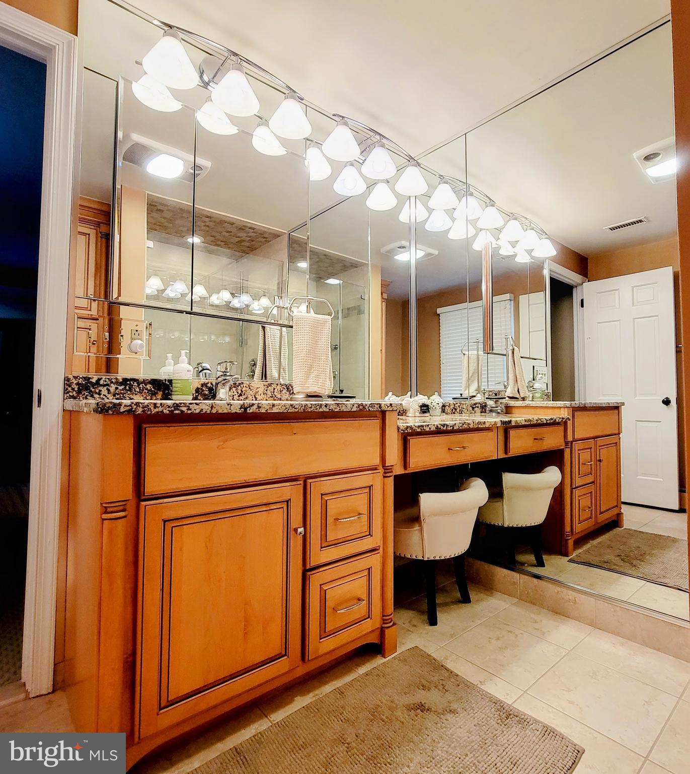 FORT WASHINGTON - Residential