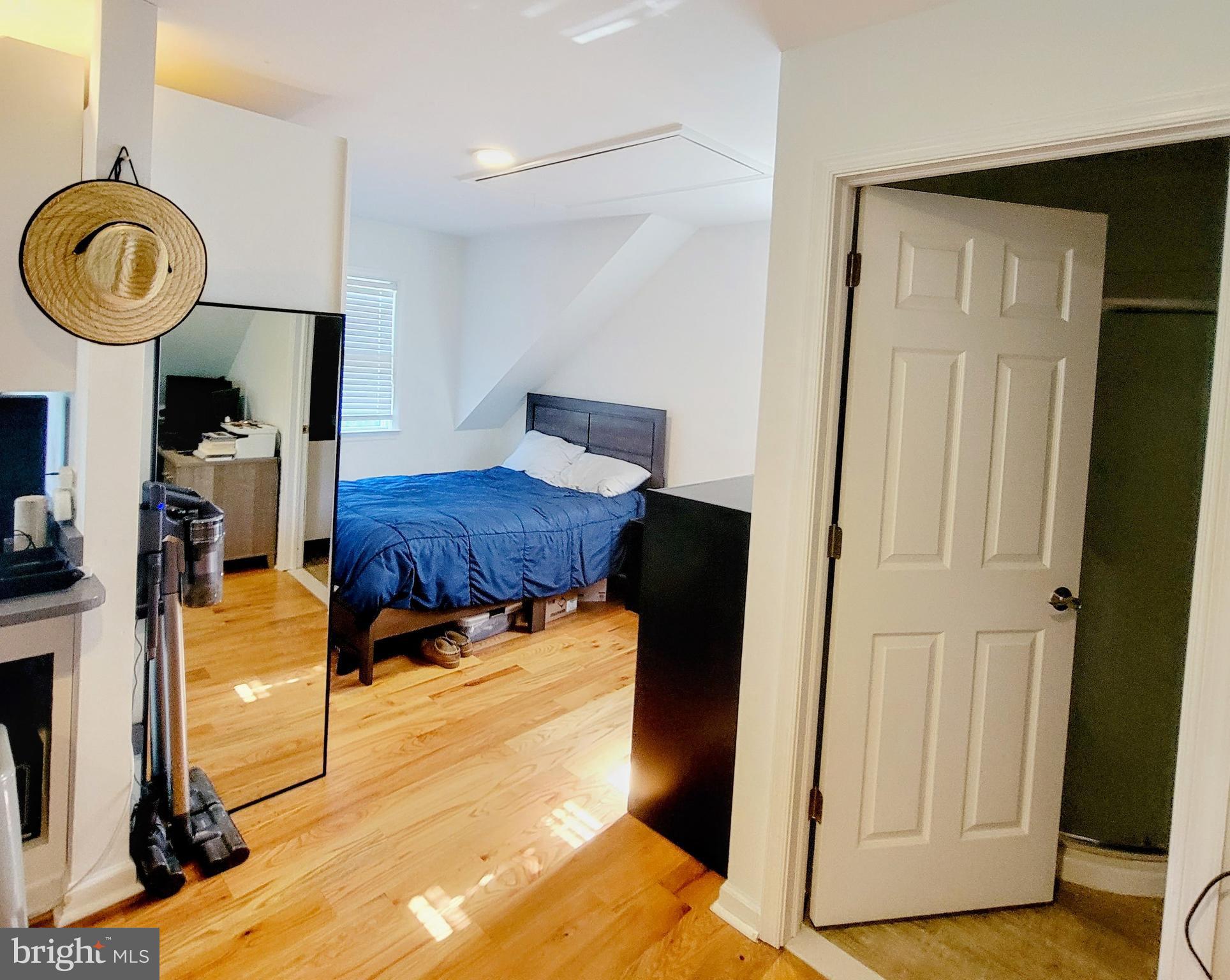 FORT WASHINGTON - Residential