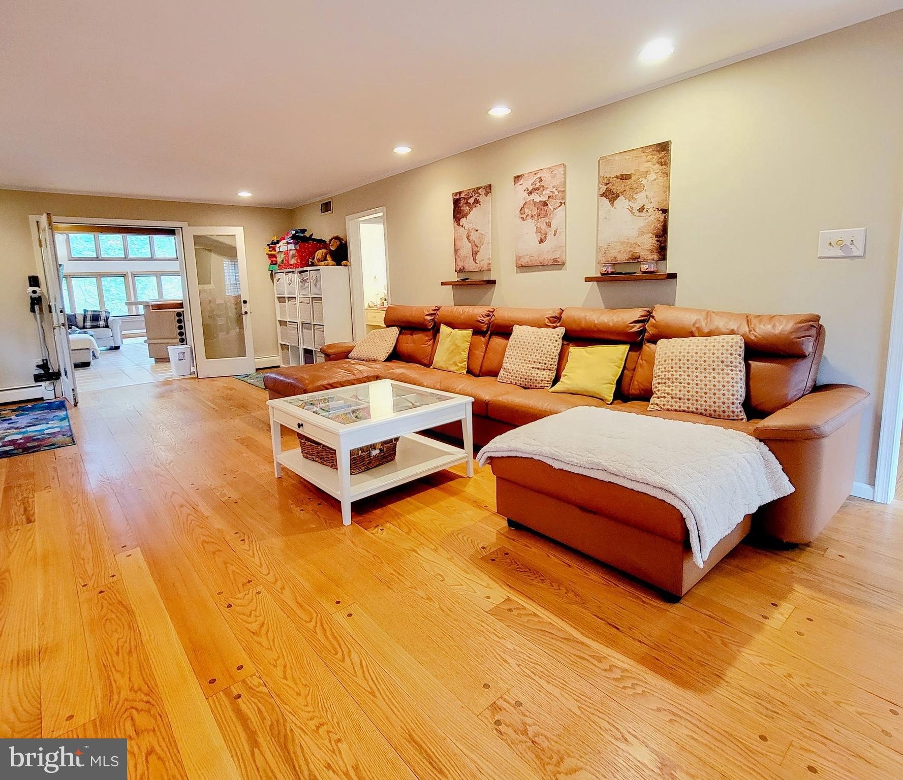 FORT WASHINGTON - Residential