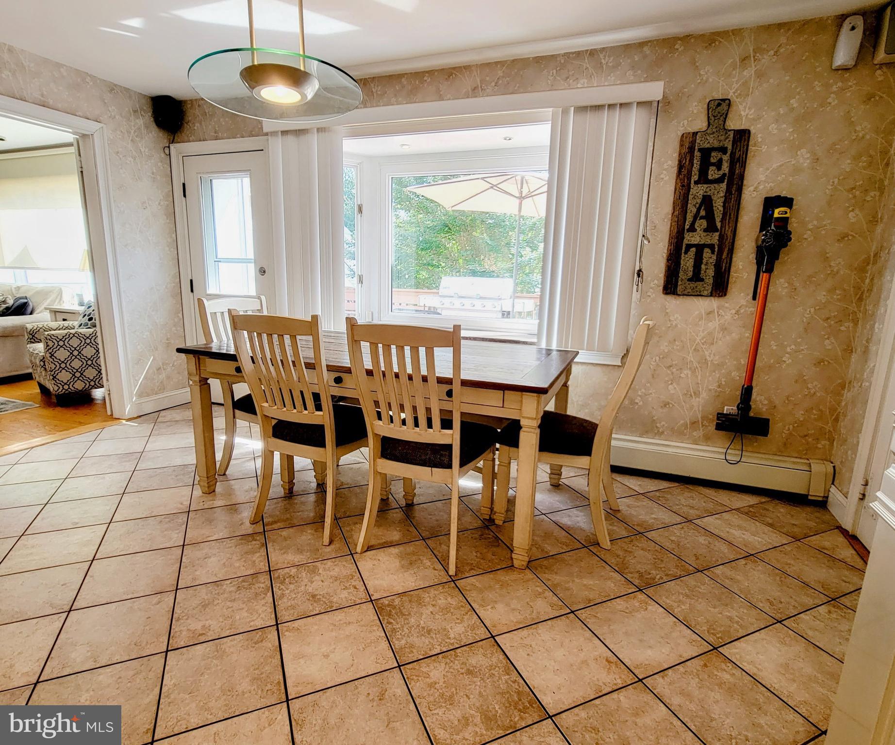 FORT WASHINGTON - Residential