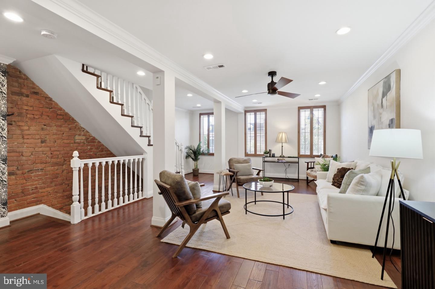 17 V STREET NW 1