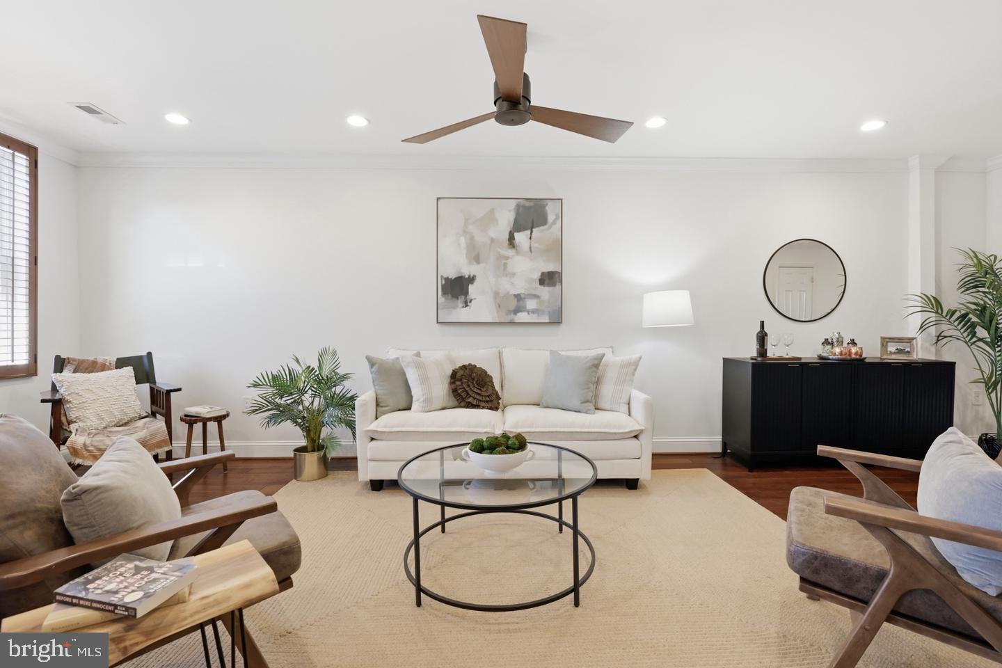 17 V STREET NW 1