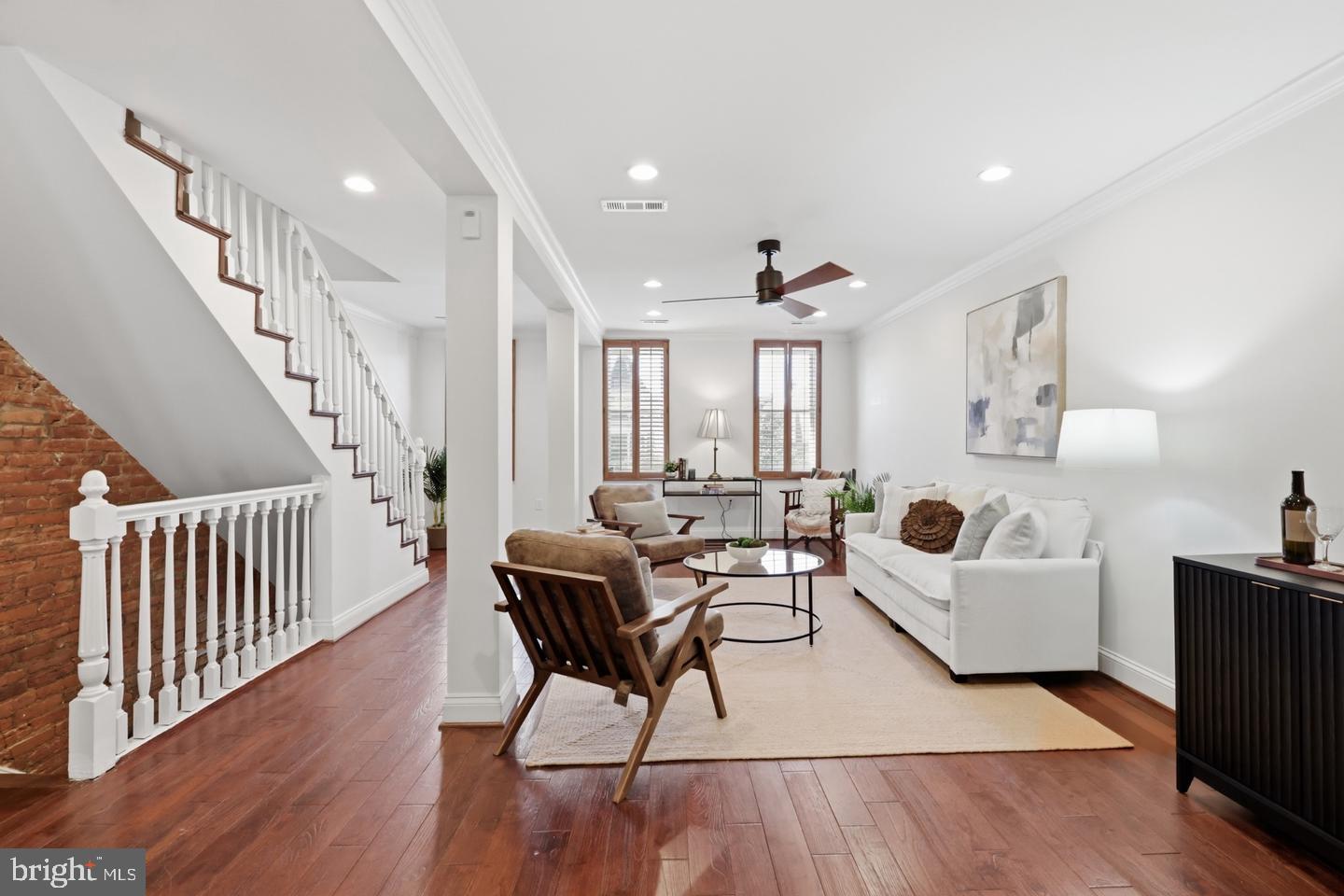 17 V STREET NW 1