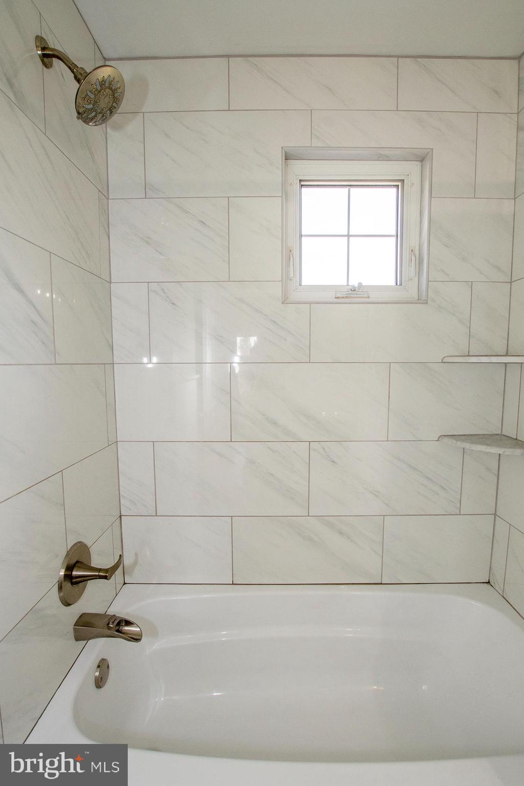 RIDGEWOOD FARM - Residential