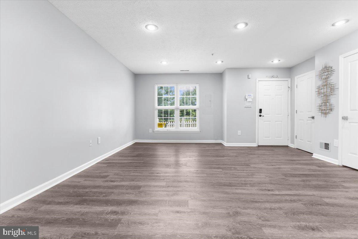 QUAIL RUN SOUTH - Residential Lease