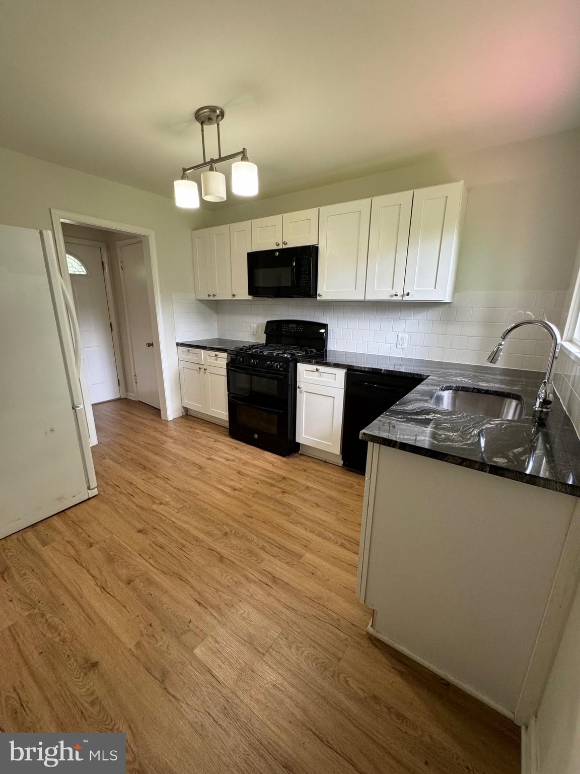 ROCKCREST - Residential Lease