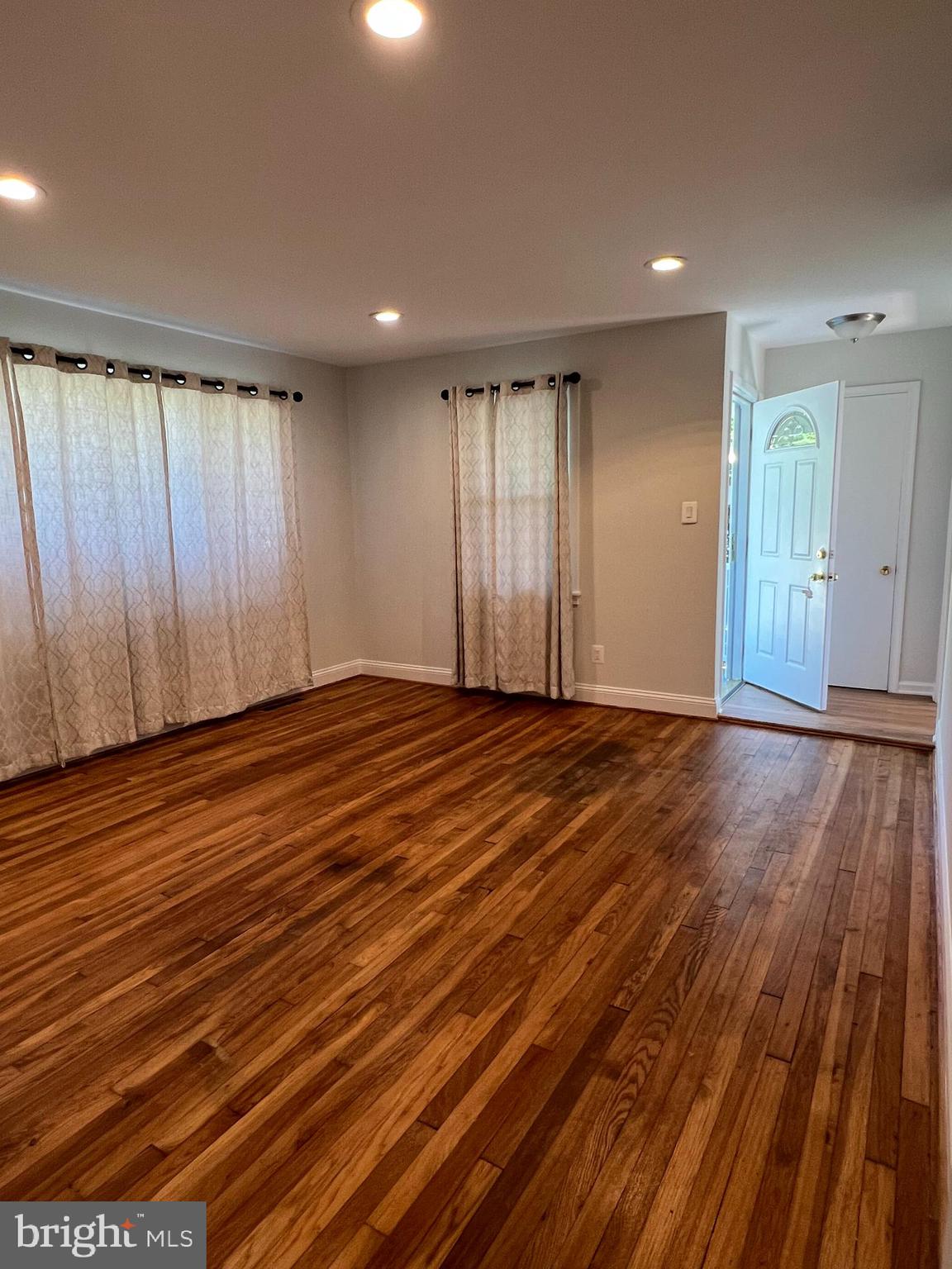 ROCKCREST - Residential Lease