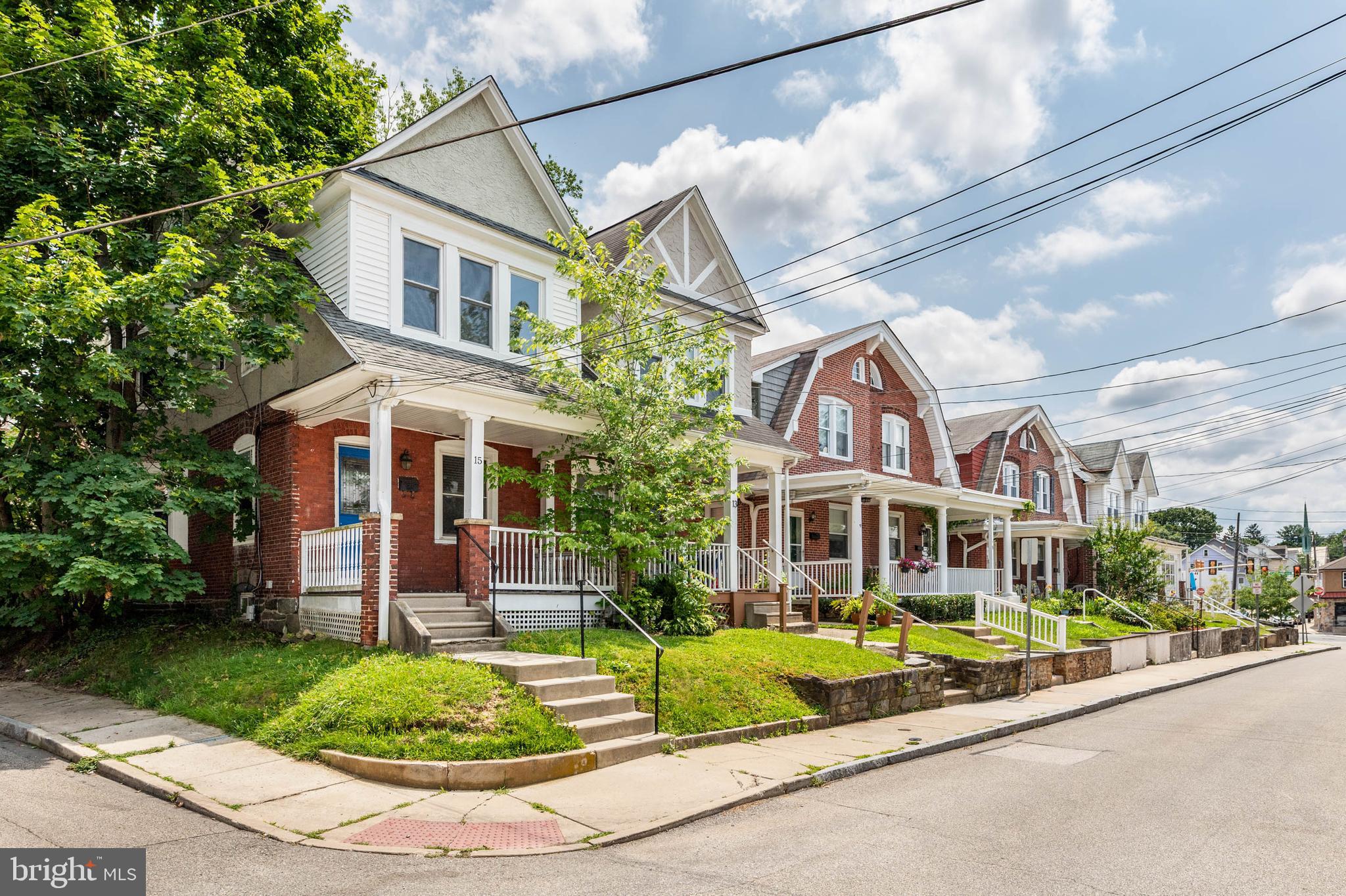 15 N WARNER AVENUE