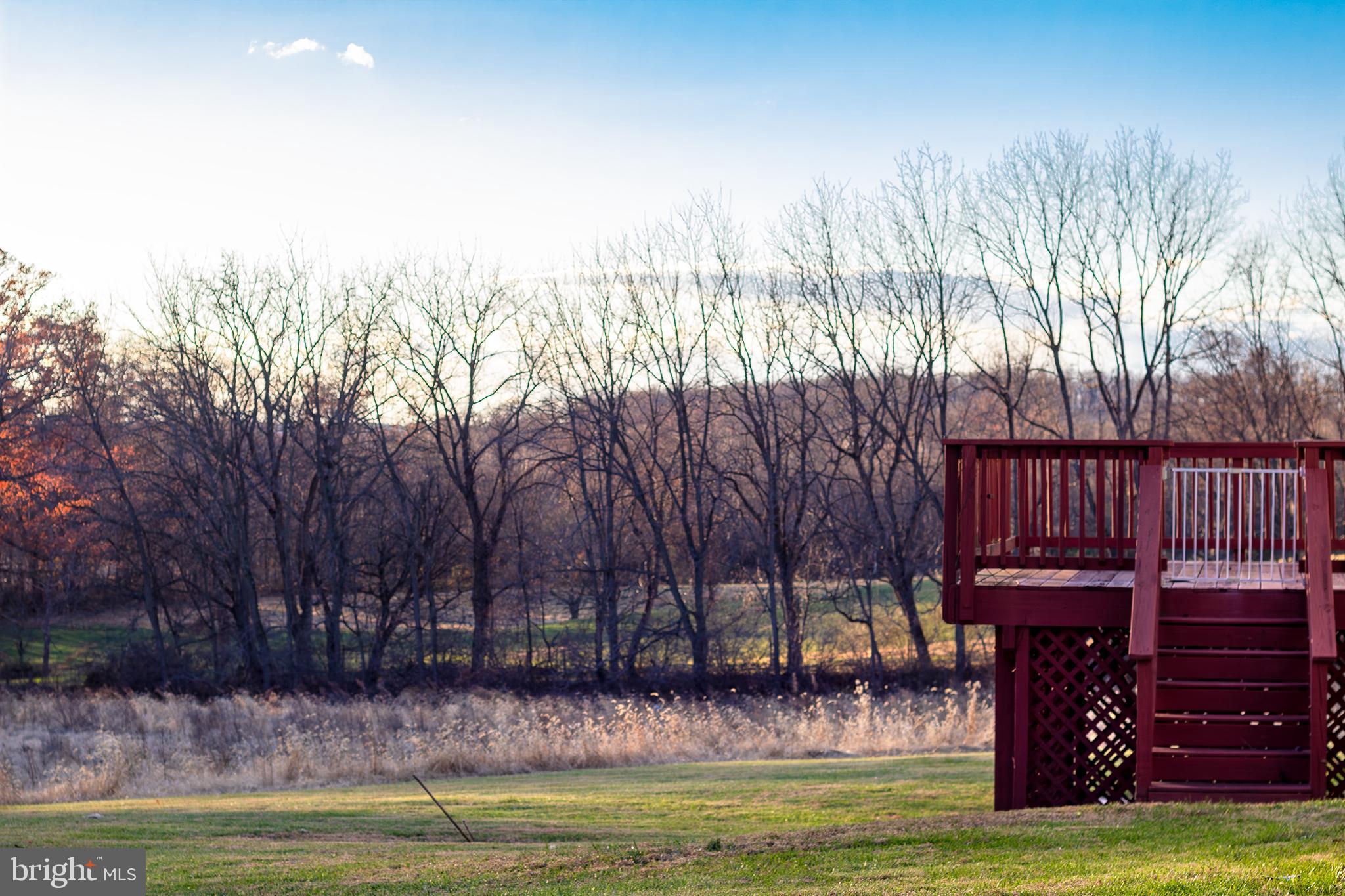 WHITE HALL - Residential