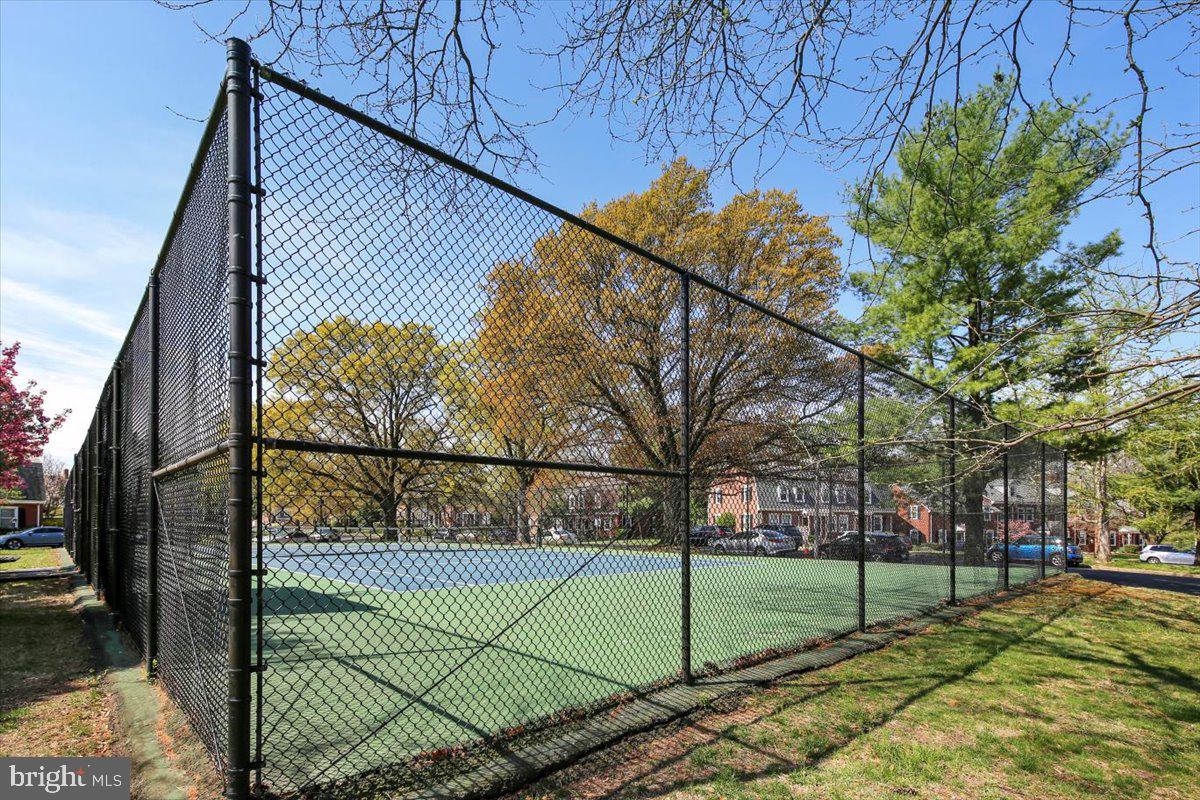FAIRLINGTON ARBORS - Residential