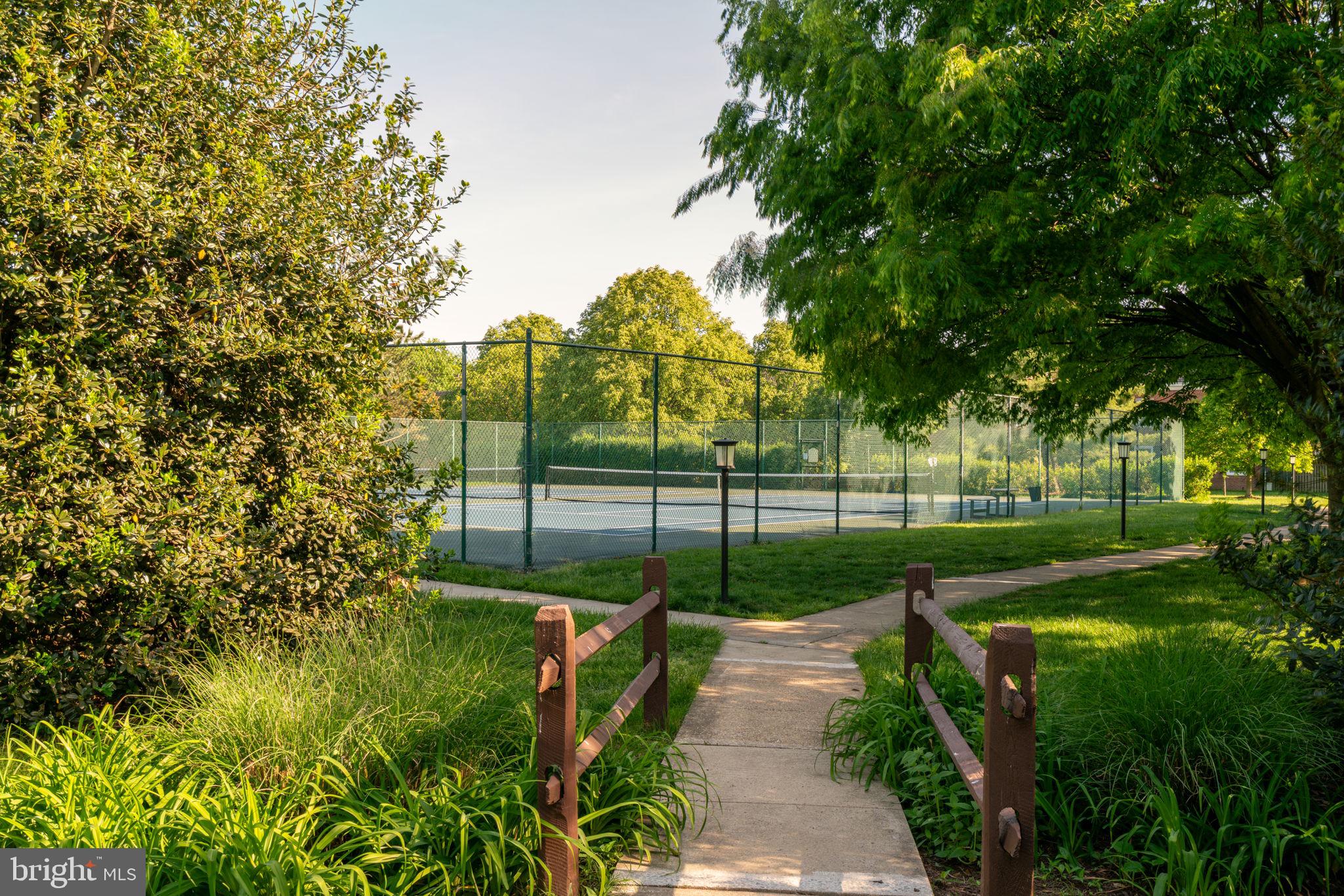 FAIRLINGTON ARBORS - Residential