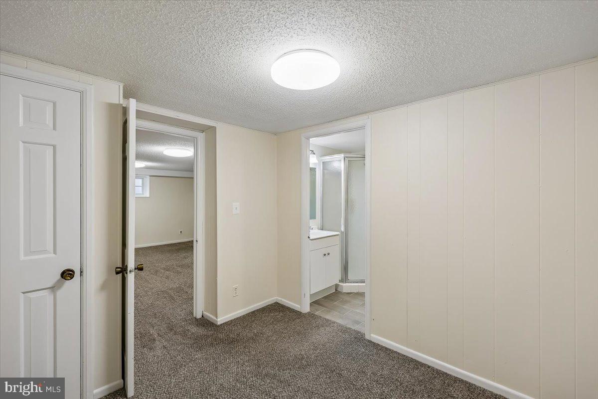 FAIRLINGTON ARBORS - Residential