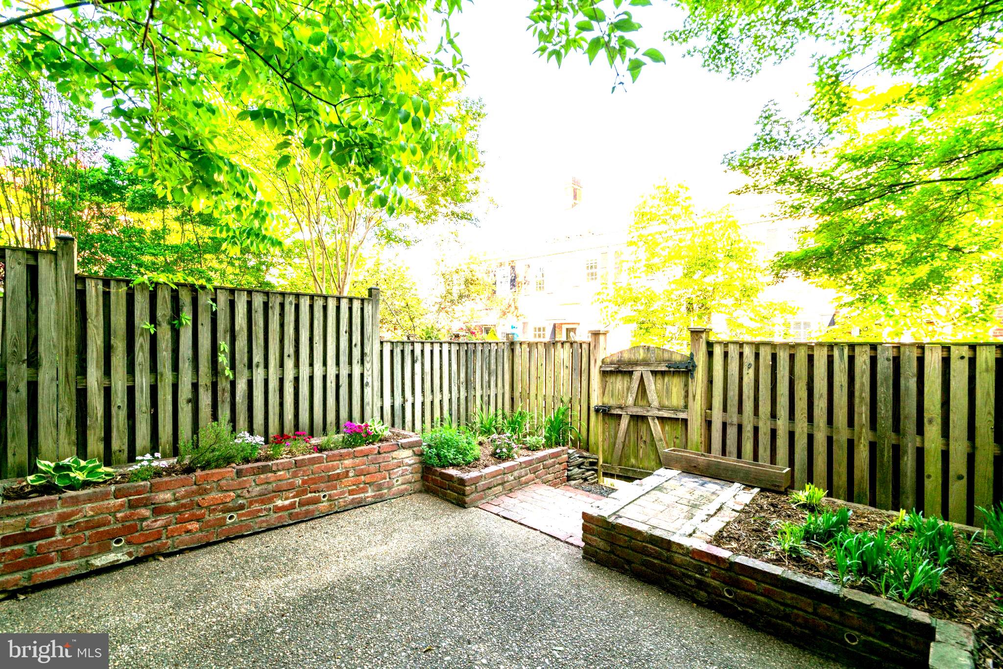 FAIRLINGTON ARBORS - Residential