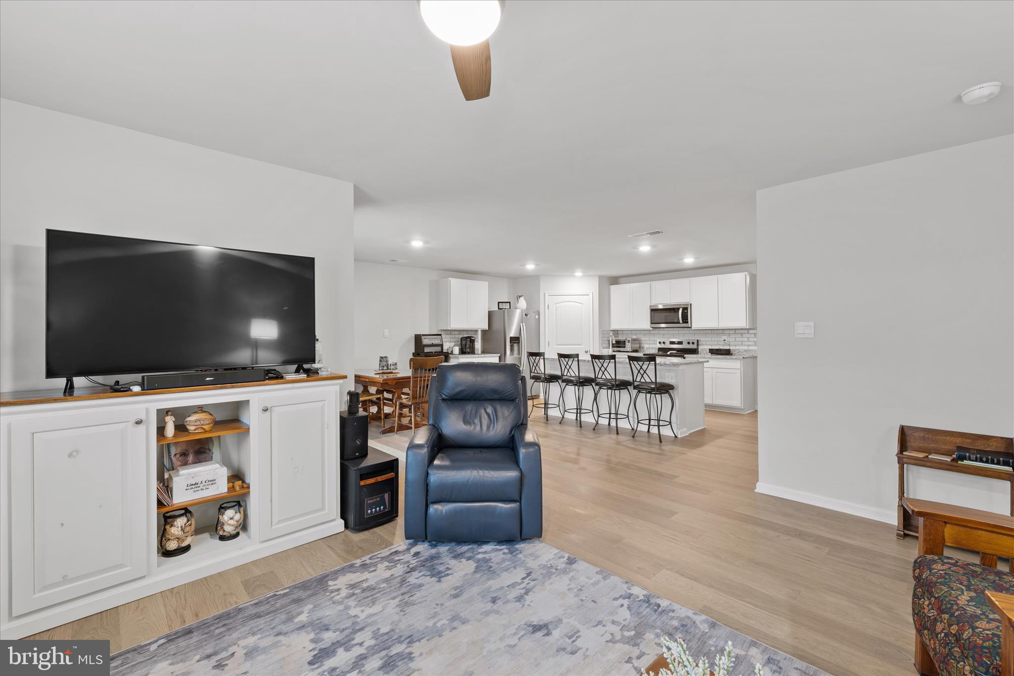 PLOVER POINT - Residential