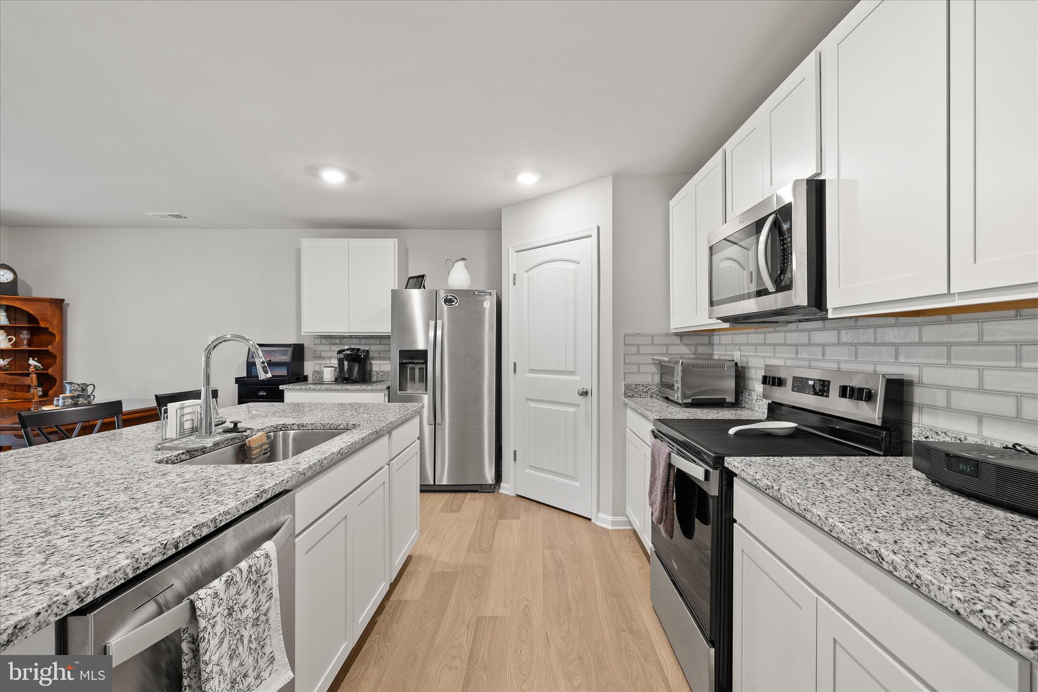 PLOVER POINT - Residential